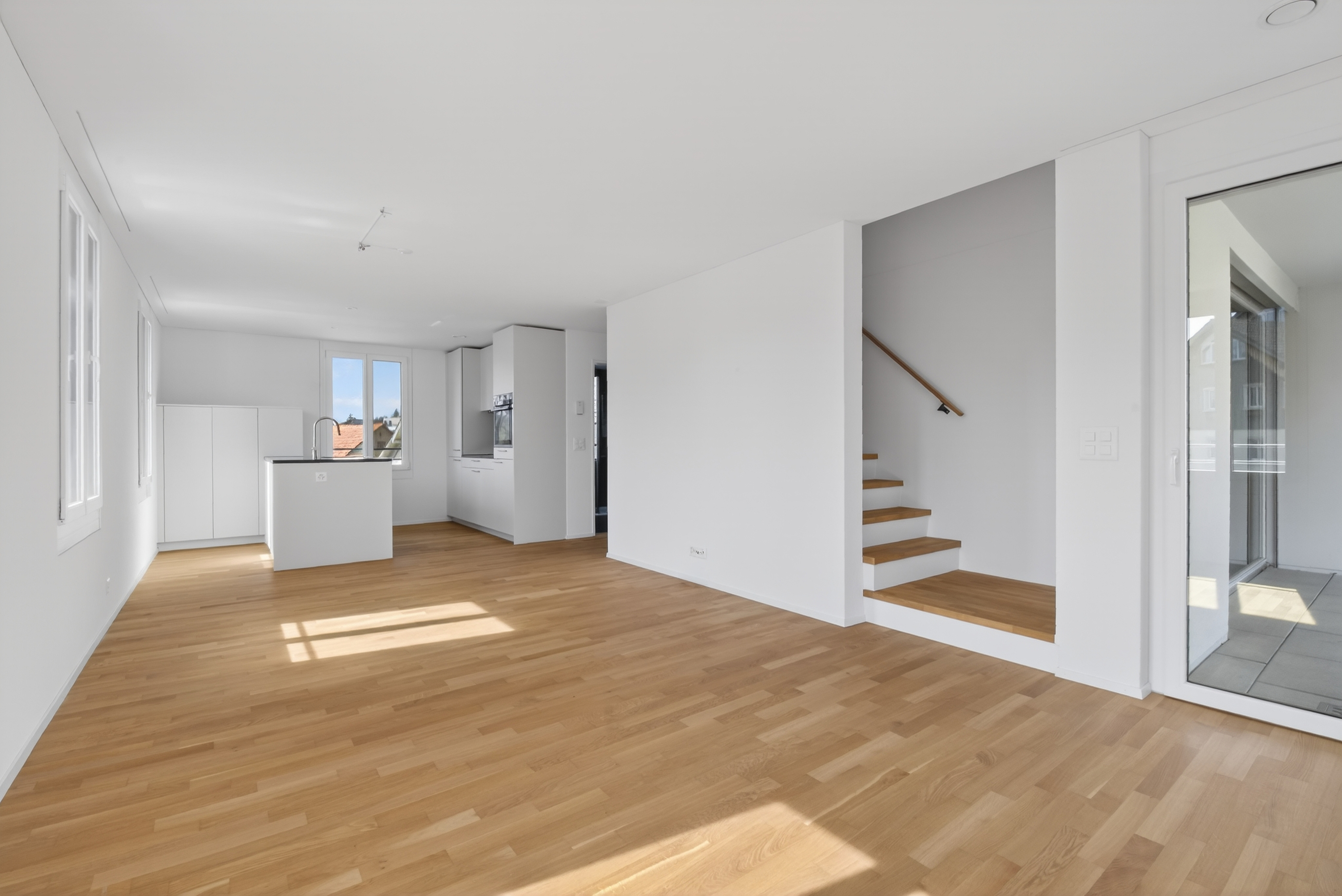 Gewerbe / Büro Baar — 699 m²